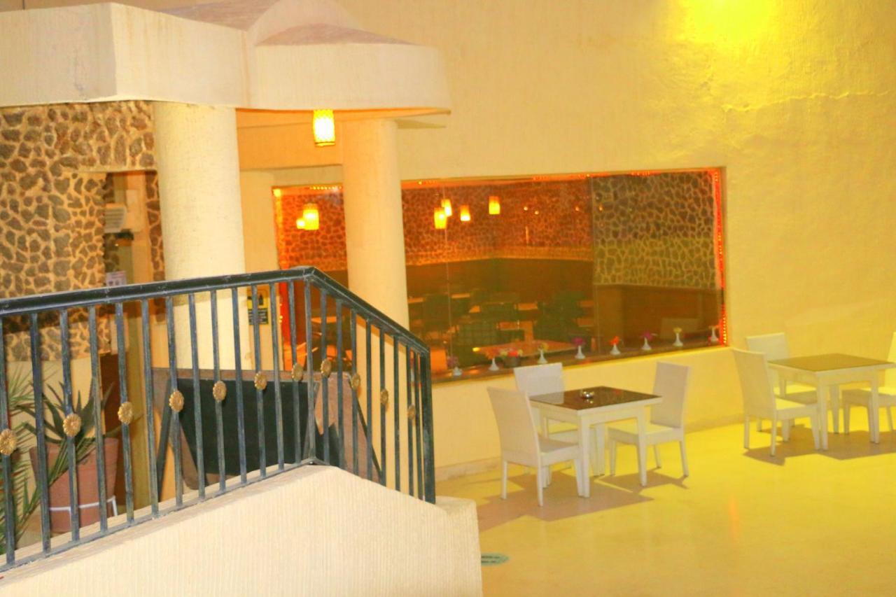 Royal Naama Bay Resort Шарм ел-Шейх Екстериор снимка